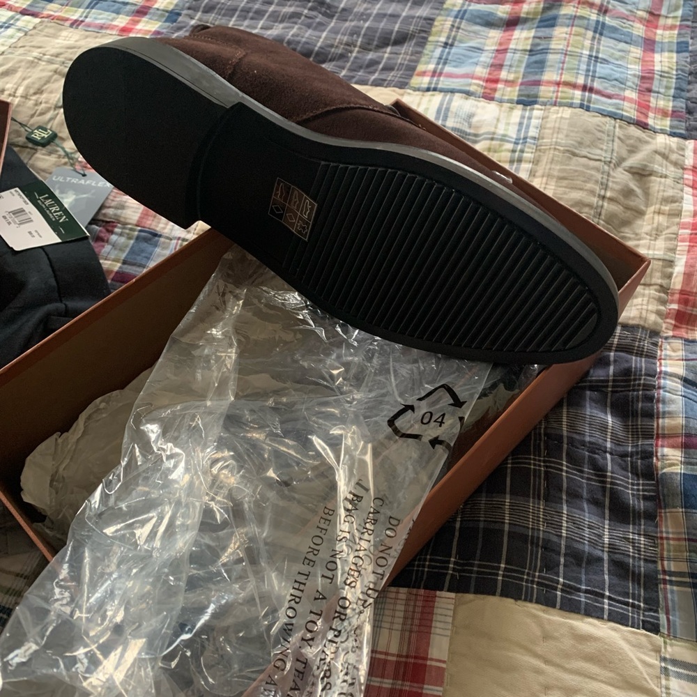 Men’s brown boot
